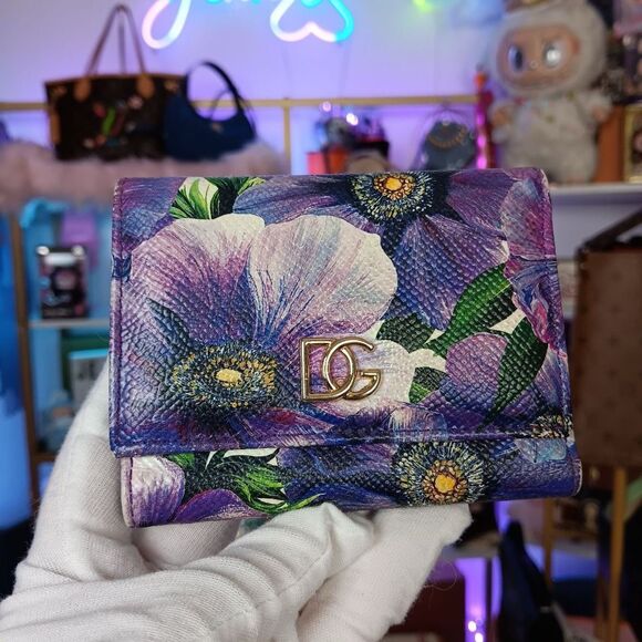 D&G Limited Edition Rare Purple Leather Floral Daisy Compact Tri-Fold Wallet - Picture 3 of 11